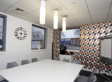 571 m² Business space in Hertfordshire, Bridge Road East 26 (AL7 1HL) - 4 | MatchOffice.com