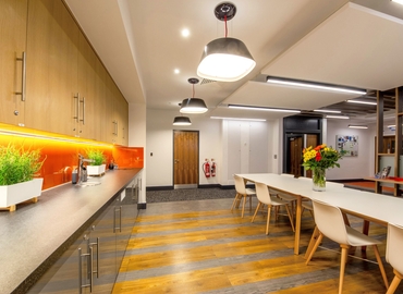  Business center  in Portsmouth, Port View, 790 m² - MatchOffice.co.uk