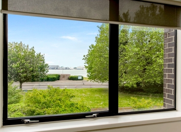 300 m² Business space in Portsmouth, Port View (PO6 4TZ) - 9 | MatchOffice