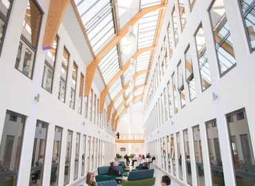 1132 m² Business space in Leeds City Centre, 4100 Park Approach (LS15 8GB) - 3 | MatchOffice.com