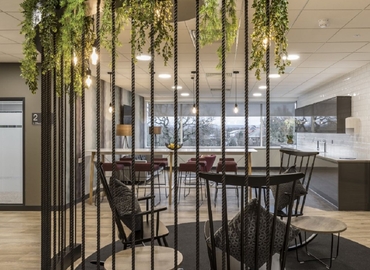 300 m² Business space property available to rent in Manchester City Centre, Brooks Drive (SK8 3TD) - 1 | MatchOffice