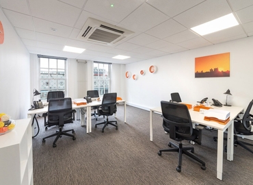 Business centre  in Belfast, 12- 16 Bridge Street, 70 m² - MatchOffice.co.uk