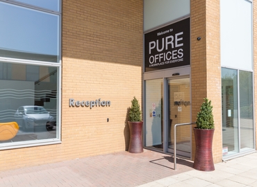 Business centre  in Gloucestershire, Waterwells Drive Kestrel Court, 783 m² - MatchOffice.co.uk