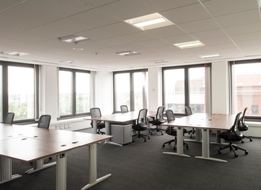 Business Centre in South London, Elmfield Road 26, 100 m² - MatchOffice.co.uk