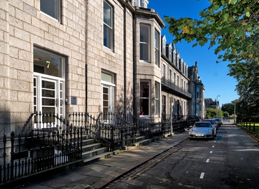 60 m² Business space in Aberdeen, 2 & 7 Queen’s Gardens (AB15 4YD) - 0 | MatchOffice