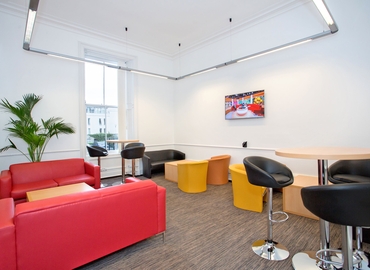 60 m² Serviced office in Aberdeen, 2 & 7 Queen’s Gardens (AB15 4YD) - 2 | MatchOffice.com