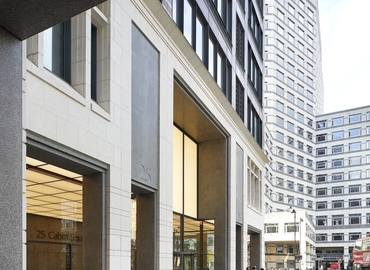 700 m² Business center in City of London, 25 Cabot Square (E14 4QA) - 1 | MatchOffice
