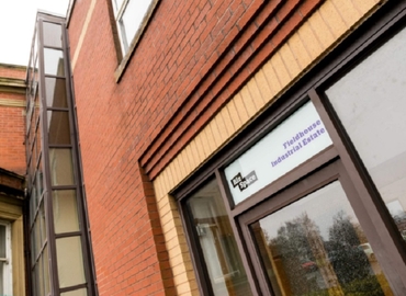 Business Centre in Rochdale, Fieldhouse Industrial Estate, 10 m² - MatchOffice.co.uk