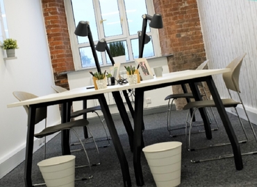 Business centre  in Lancashire, Albert Street, 10 m² - MatchOffice.co.uk