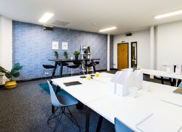 Meeting room in Lancashire, Albert Street, 10 m² - MatchOffice.co.uk