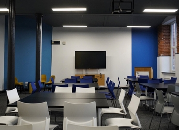 10 m² Convention center in Lancashire, Albert Street (OL8 3QL) - 1 | MatchOffice