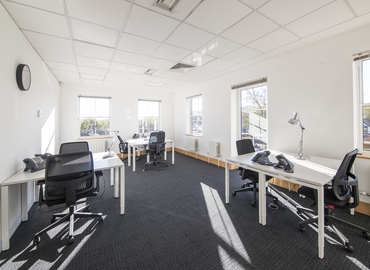 Business Centre in High Wycombe, The Broadway, 200 m² - MatchOffice.co.uk