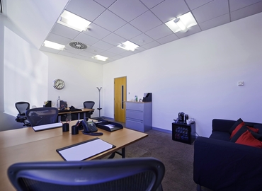 Business Centre in Bristol, Lower Castle Street, 70 m² - MatchOffice.co.uk