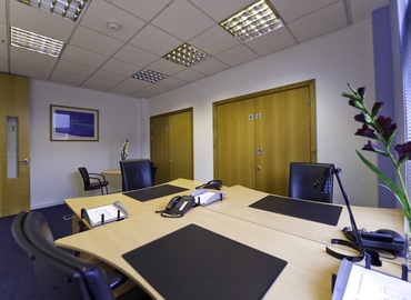  Business center  in Cardiff, Falcon Drive, 24 m² - MatchOffice.co.uk