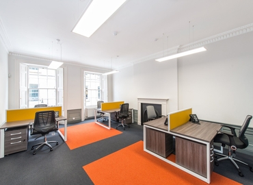 Business centre  in Edinburgh, 21 Young Street, 27 m² - MatchOffice.co.uk