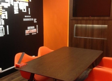 10 m² Shared workspace  in Chadwell Heath, 321 - 323 High Rd Chadwell Heath (RM6 6AX) - 3 | MatchOffice.com