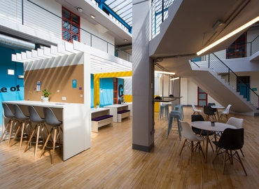 Business centre  in Tyne and Wear, William Street, 200 m² - MatchOffice.co.uk