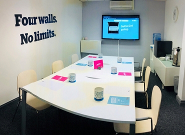  Meeting room for rent in Leeds City Centre, Tunstall Road, 10 m² - MatchOffice.co.uk