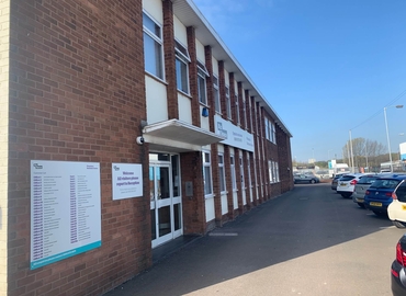 Business Centre in Staffordshire, Planetary Road, 10 m² - MatchOffice.co.uk
