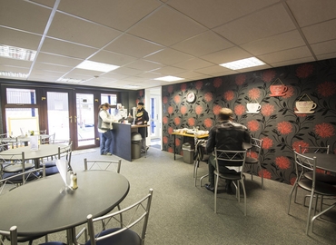  Meeting room for rent in Northampton, Kingsfield Way, 10 m² - MatchOffice.co.uk