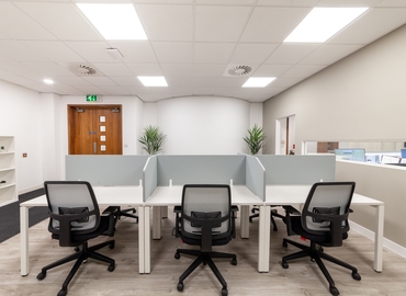 Business centre  in Devon, Southernhay Gardens, 150 m² - MatchOffice.co.uk