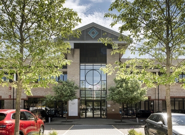 Business centre  in High Wycombe, Aston Court, 24 m² - MatchOffice.co.uk