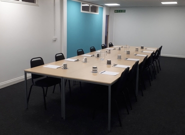 10 m² Conference room in Gloucestershire, Bristol Road (GL1 5RZ) - 0 | MatchOffice.com