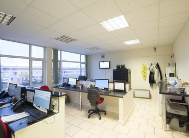 10 m² Serviced office building up for rent in Swindon, Cheney Manor (SN2 2PJ) - 3 | MatchOffice.com