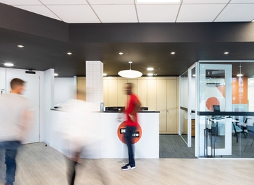 Business centre  in Dorset, 551 - 553 Wallisdown Road, 10 m² - MatchOffice.co.uk