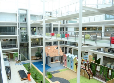 10 m² Business park building available to rent in Hampshire, Basing View (RG21 4HG) - 1 | MatchOffice.com