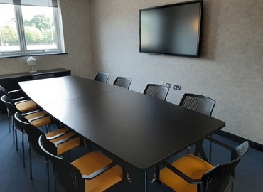 Business Centre in Hampshire, Plot 4300, 10 m² - MatchOffice.co.uk