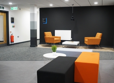  Meeting room hire in Gloucestershire, Corinium Avenue, 10 m² - MatchOffice.co.uk