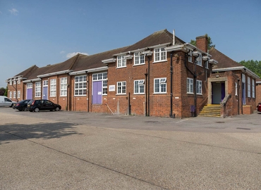 Business center in Hertfordshire, Alexander Road, 10 m² - MatchOffice.co.uk