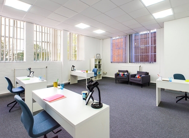 Business Centre in Hertfordshire, Pixmore Avenue, 10 m² - MatchOffice.co.uk