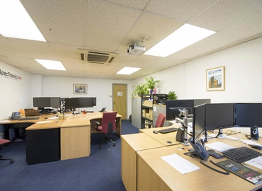 10 m² Business center in South London, 8 Lombard Road (SW19 3TZ) - 5 | MatchOffice.com