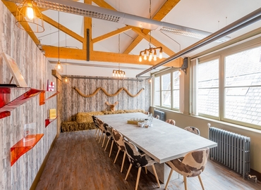Business Centre in Manchester, 113 Portland Street, 140 m² - MatchOffice.co.uk