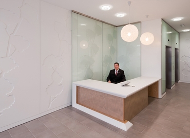 10 m² Serviced office building available to rent in Greater Manchester, Queen Street (M2 5HS) - 0 | MatchOffice.com