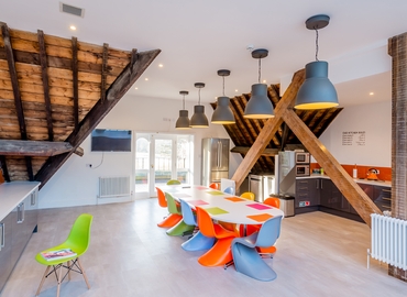 Business centre  in Cheshire, Abney Hall, 10 m² - MatchOffice.co.uk