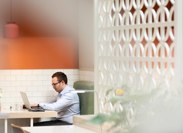 Business centre  in Greater Manchester, Spa Road, 10 m² - MatchOffice.co.uk