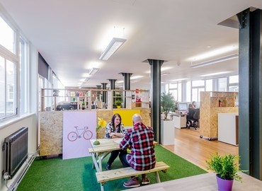 Business center Bixteth Street L3 9LQ Liverpool