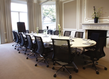 Business centre  in Cheshire, Chelford Road, 10 m² - MatchOffice.co.uk