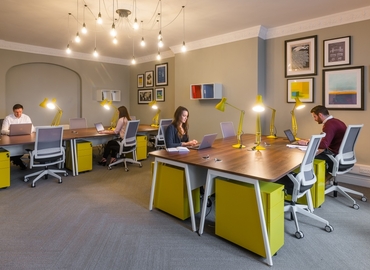 10 m² Business center place up for rent in Cheshire, Greenalls Avenue (WA4 6HL) - 2 | MatchOffice.com