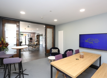 Business Centre in Cheltenham, Hatherley Lane, 235 m² - MatchOffice.co.uk