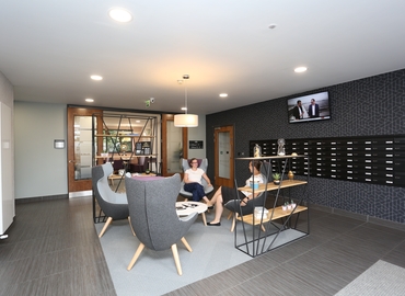 Business Centre in Cheltenham, Hatherley Lane, 235 m² - MatchOffice.co.uk