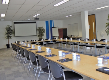 200 m² Business center in Buckinghamshire, Challenge House (MK3 6DP) - 7 | MatchOffice.com