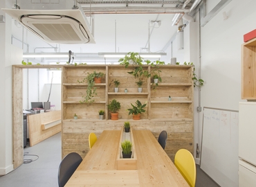  Coworkind spaces in East London, Vesey Path, 900 m² - MatchOffice.co.uk