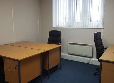 Choose a 10 m² Meeting room in Liverpool, Saint Mary's Road (L19 2NL) - 2 | MatchOffice