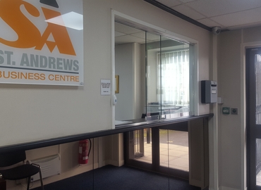 Choose a 10 m² Convention center in Liverpool, Saint Mary's Road (L19 2NL) - 6 | MatchOffice.com