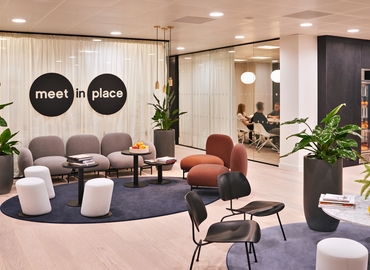  Meeting room hire in The City of London, King William Street 24, 422 m² - MatchOffice.co.uk