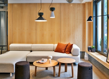  Meeting room hire in Central London, Soho Square 27, 313 m² - MatchOffice.co.uk